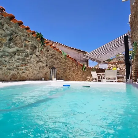 El Eden Con Piscina Y Jacuzzi Montánchez