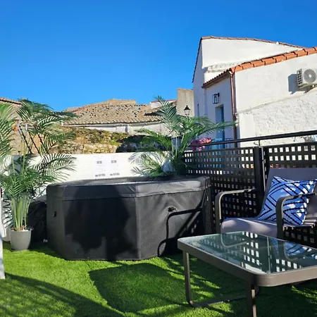 El Eden Con Piscina Y Jacuzzi Villa