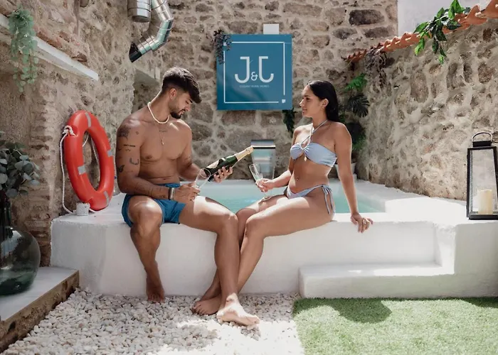 El Eden Con Piscina Y Jacuzzi