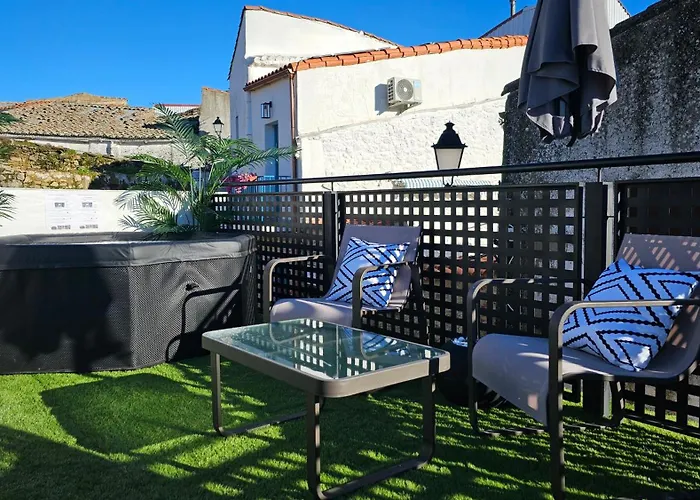 El Eden Con Piscina Y Jacuzzi Villa Montánchez