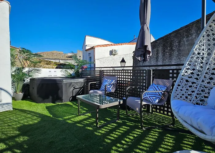 El Eden Con Piscina Y Jacuzzi