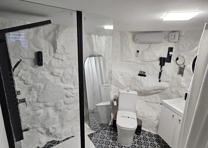 El Eden Con Piscina Y Jacuzzi