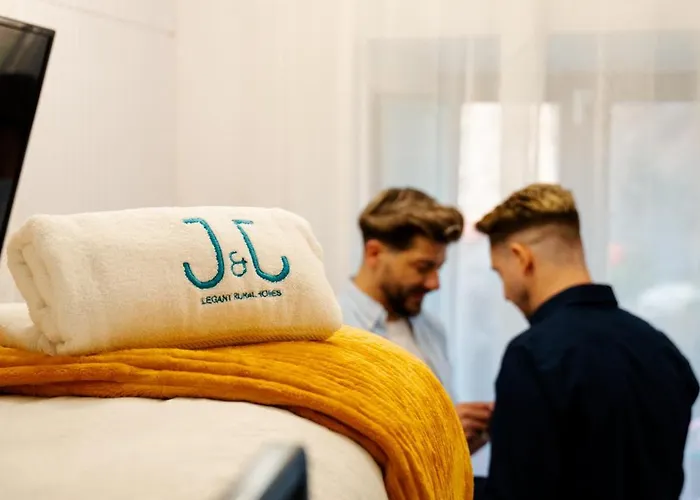 El Eden Con Piscina Y Jacuzzi